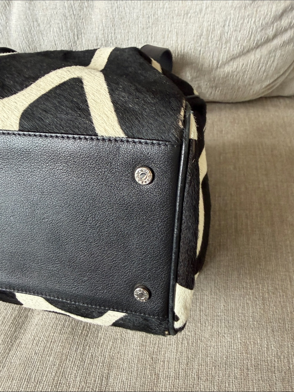 Tiffany & Co. Black and White Ponyhair Shoulder Bag - Picture 5 of 15